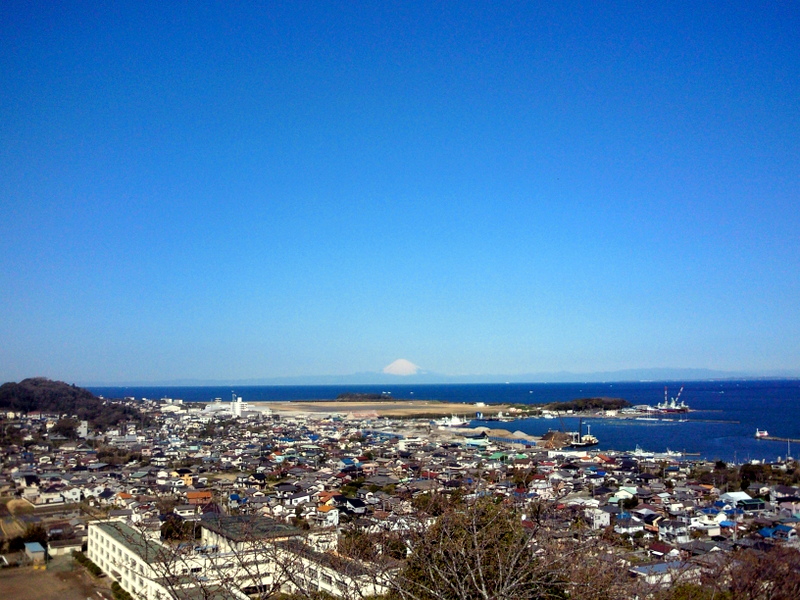 千葉県館山市の館山城址からの富士山